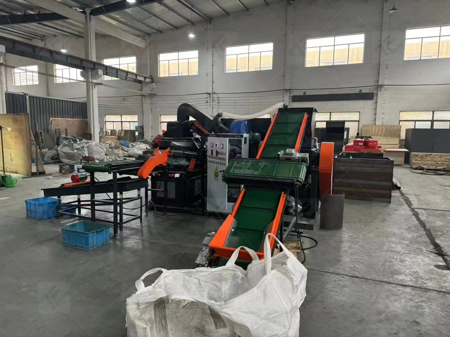Aluminum-plastic separator provides new technical 
