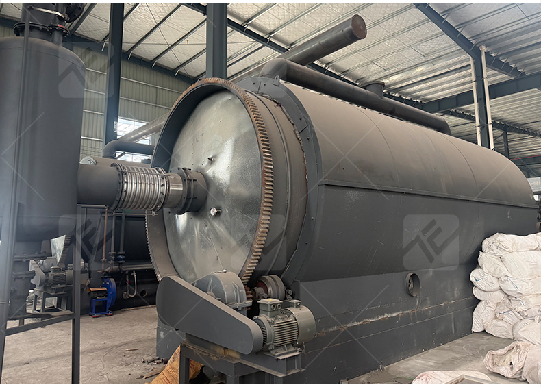 pyrolysis machine (6).jpg